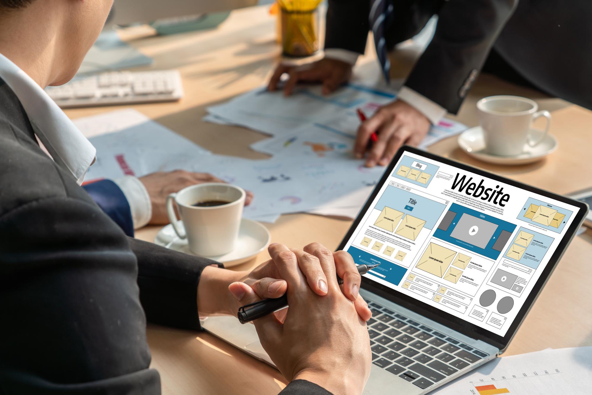 website-design-software-provide-snugly-template-online-retail-business_31965-572206